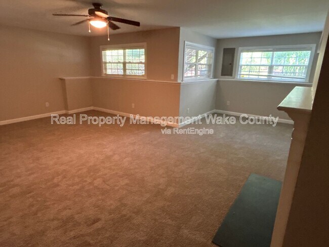 Building Photo - 1100 Kirkeenan Cir