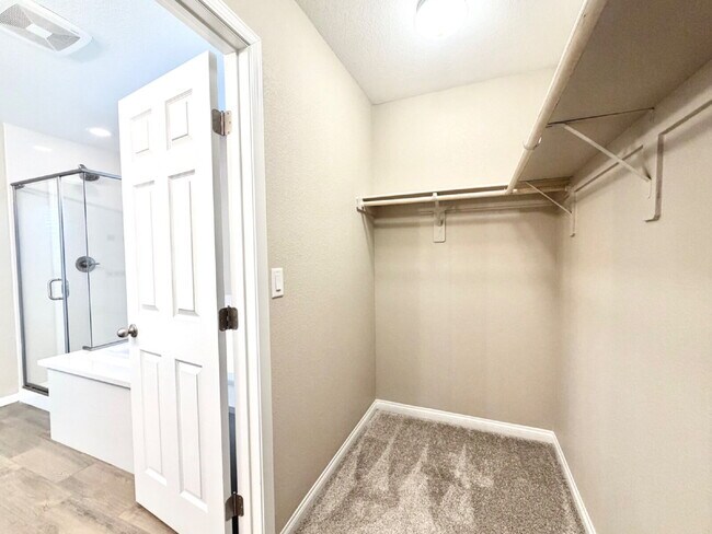 Building Photo - HIVE FALL MOVE-IN SPECIAL: NEWER 2024 BUILD | GATED COMMUNITY | SOLAR INCLUDED