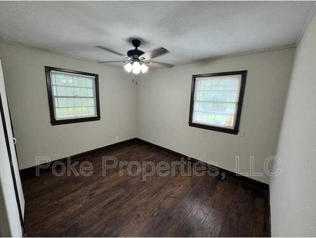 Building Photo - 3529 Greinwich Blvd