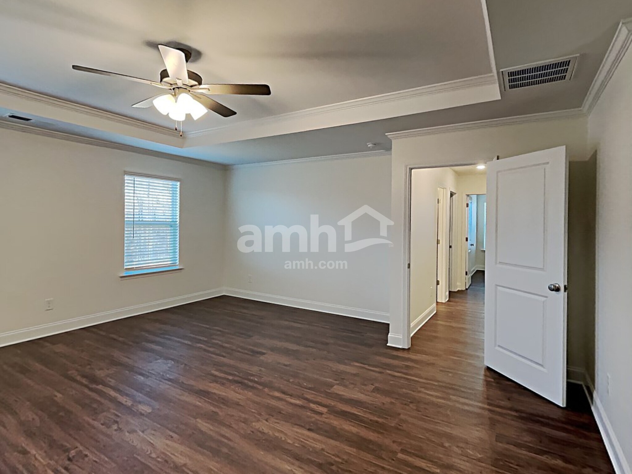 Building Photo - 2129 Laurel Vlg Cir