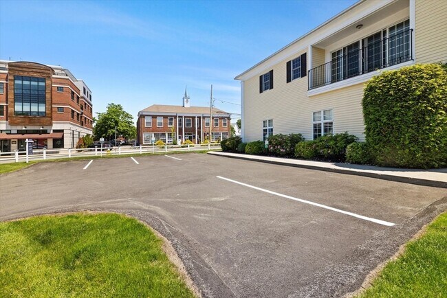 Building Photo - 57 Dedham Ave