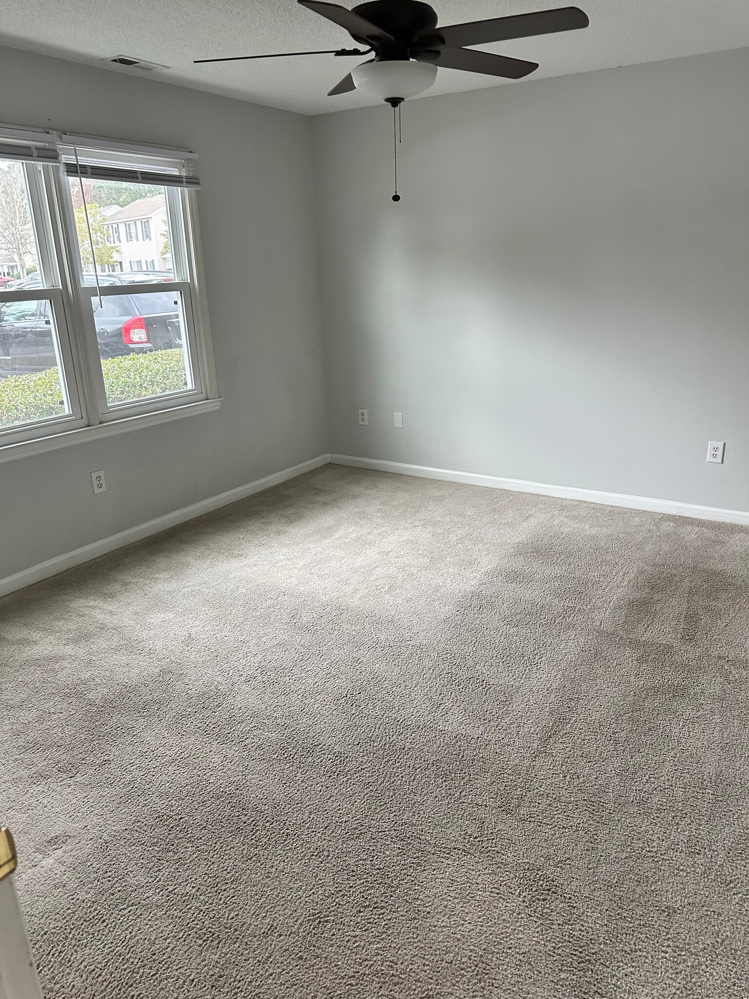 Main BR - 106 Lullwater Dr