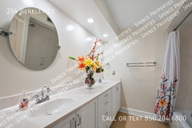 Building Photo - 254 Berkley Ct