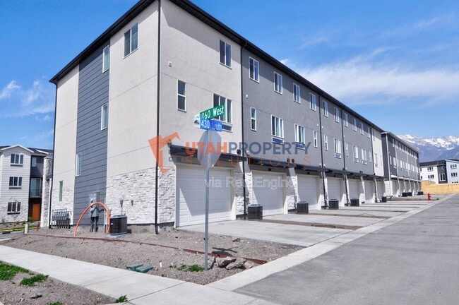Building Photo - 1058 W 360 S