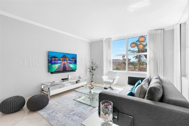 Building Photo - 2110 N Ocean Blvd