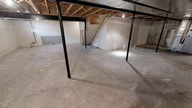 Building Photo - 7812 Thornhill Dr