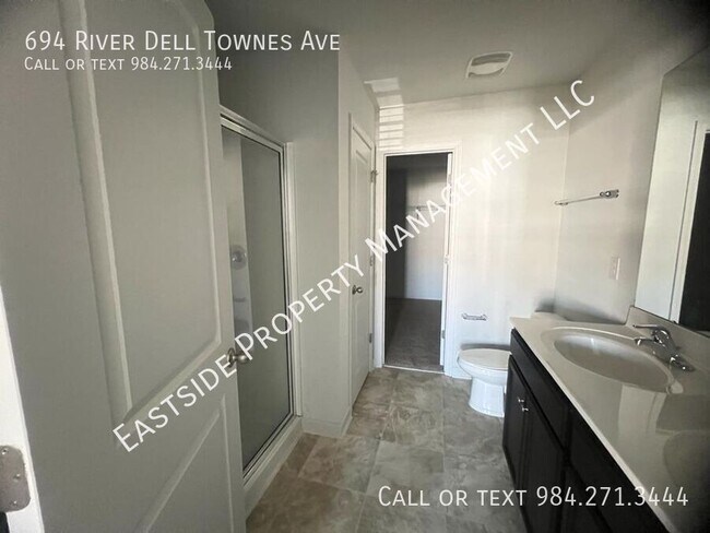 Building Photo - 694 River Dell Townes Ave.