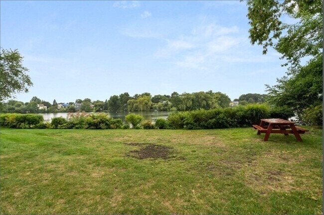 Building Photo - 34 Hamilton Rd