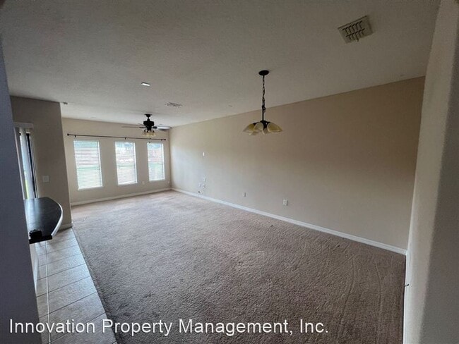 Building Photo - 2227 Seven Oaks Dr