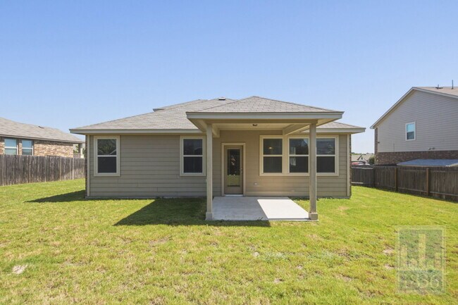 Building Photo - 729 Manzano Ln
