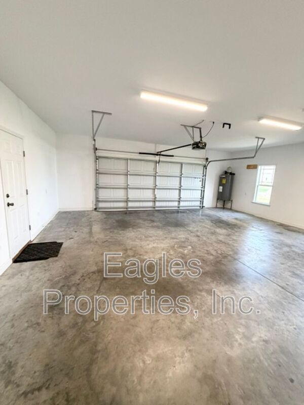 Building Photo - 328 N Landing Dr