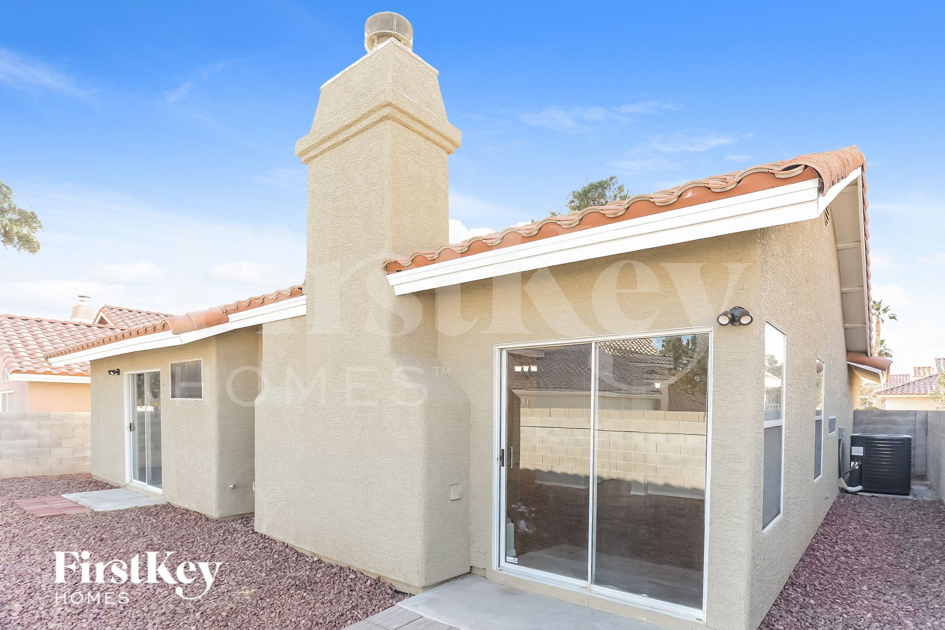 Building Photo - 5008 Camino Del Santo Pkwy