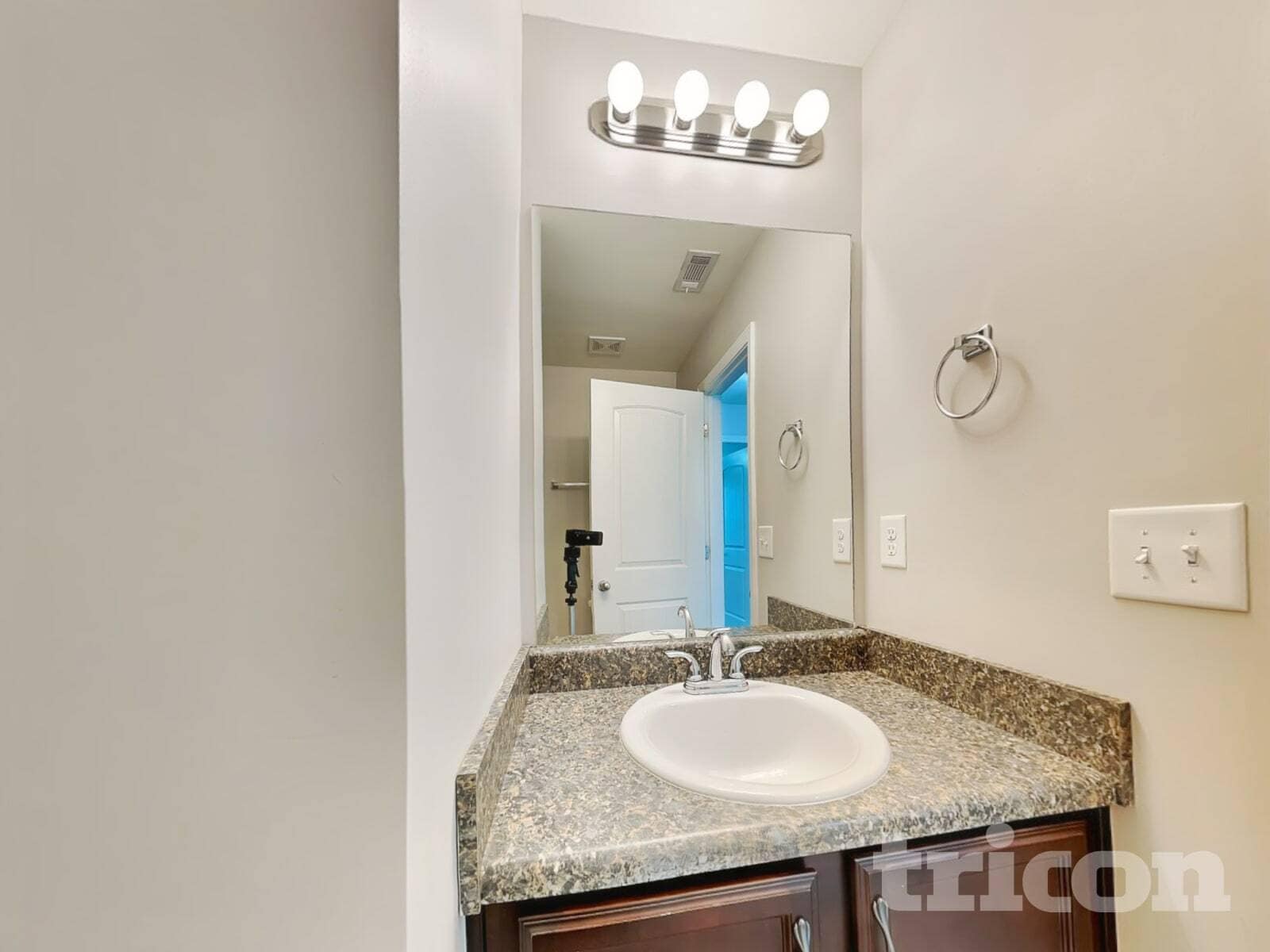 Building Photo - 106 Flagler Way