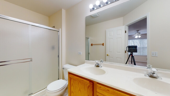 Building Photo - 2739 Cobblestone Dr