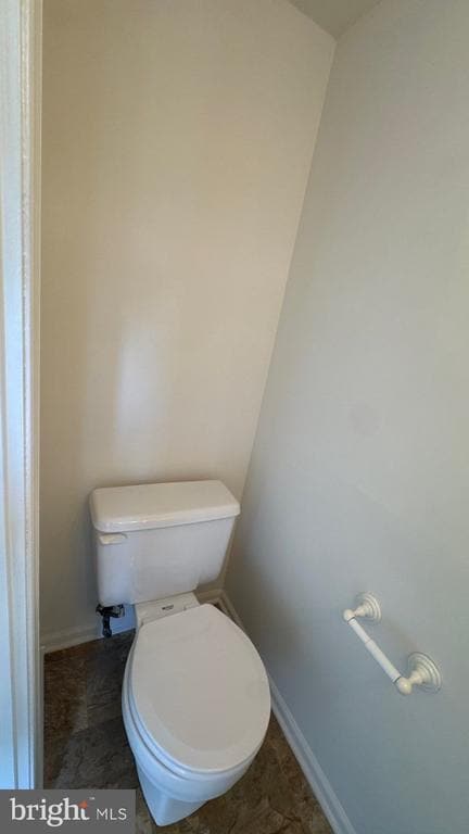 Building Photo - 6762 Ducketts Ln