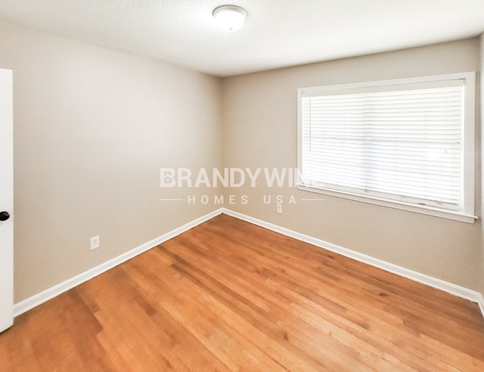 Building Photo - 3319 Shuster Cove