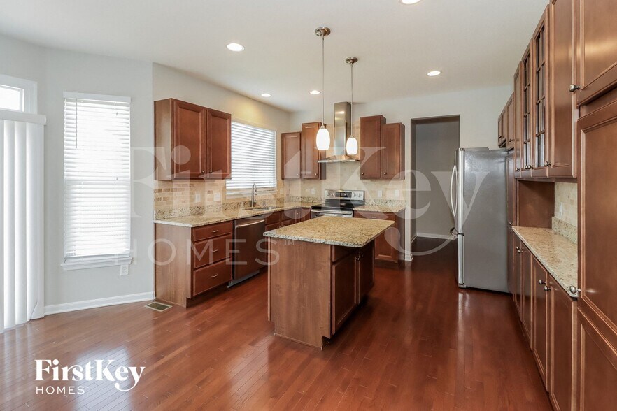 Building Photo - 1439 Woodbury Glen Dr