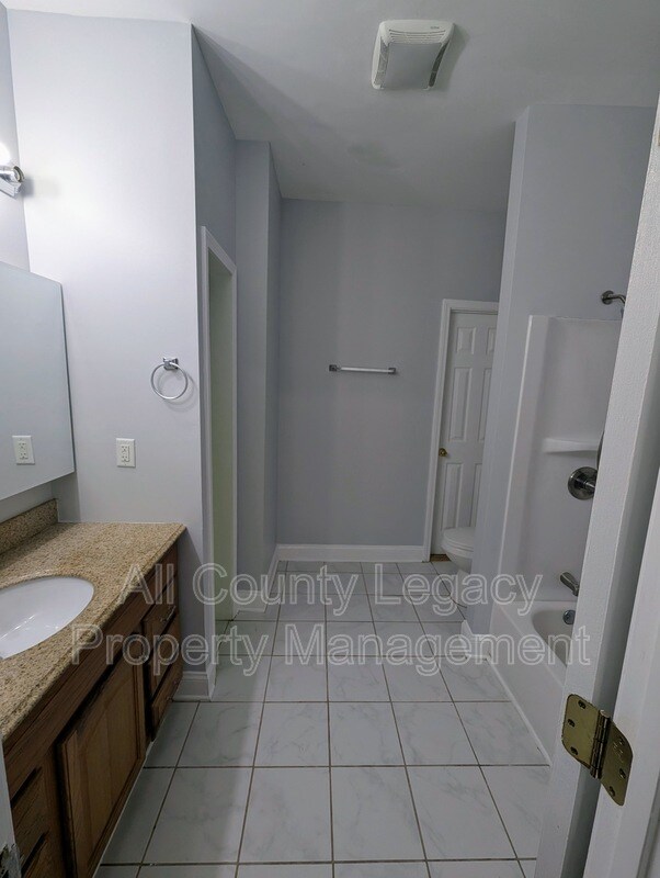 Building Photo - 149 Oatgrass Dr