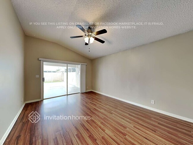 Building Photo - 13297 Emerald View Ct