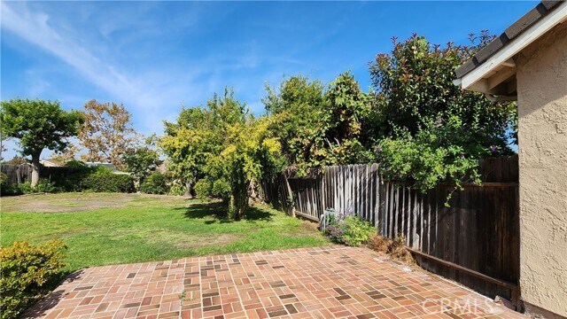 Building Photo - 23 Blazing Star