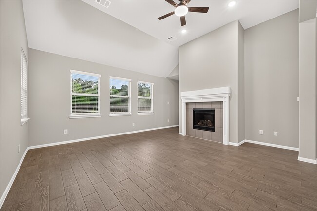 Building Photo - 30359 Limber Pines Dr