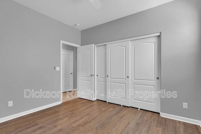 Building Photo - 2125 Peaceful Valley Dr