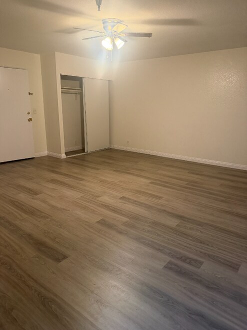 Building Photo - 13606 Cerise Ave