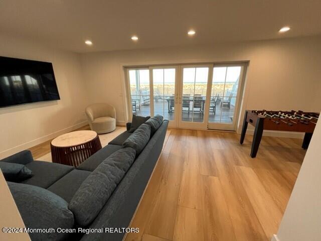 Building Photo - 3632 Ocean Terrace