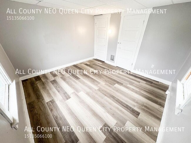 Building Photo - 227 Pleasant Ave