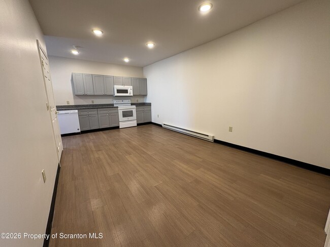 Building Photo - 1002 Jackson St