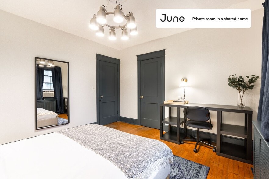 Building Photo - Room in Shared 5 bed/2 bath home in Cleveland Park