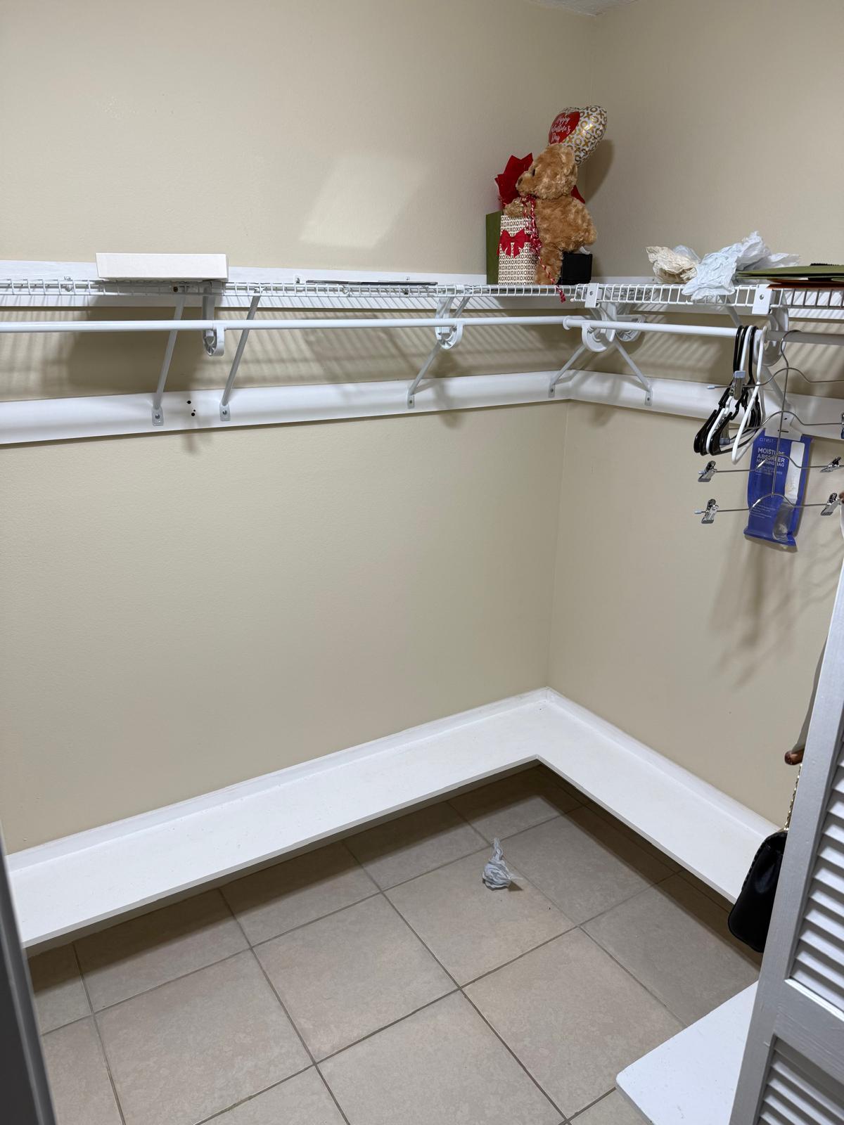 Building Photo - 2139 Fairmont Cir