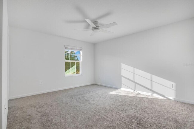 Building Photo - 15657 Water Spring Blvd