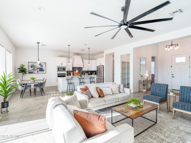 Building Photo - 28143 N QUINTANA Pl