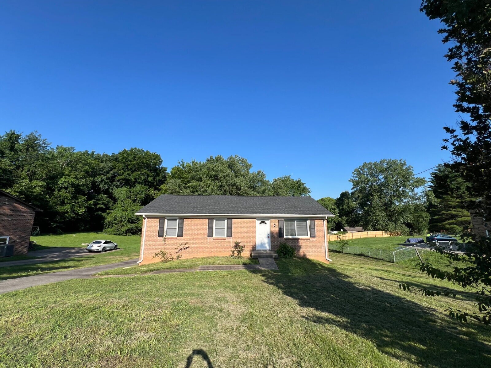Building Photo - 1318 Courtney Dr