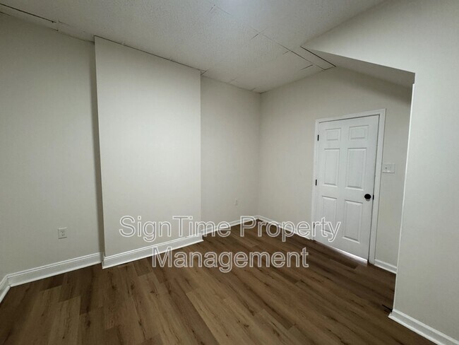 Building Photo - 40 N Conococheague St