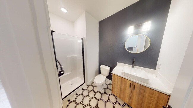 Building Photo - *Contemporary Home, Stylish Luxury, Centra...