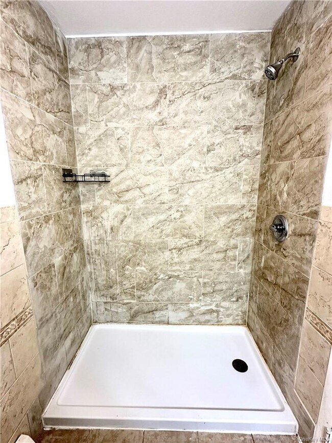 Building Photo - 376 Concord Ln