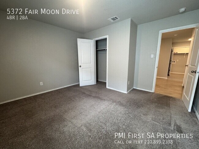 Building Photo - 5372 Fair Moon Dr