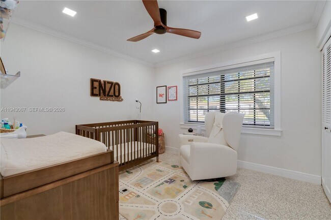 Building Photo - 16102 SW 98th Ave