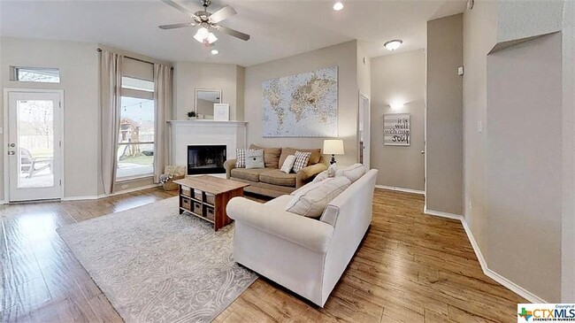 Building Photo - 1116 Woodhollow Dr