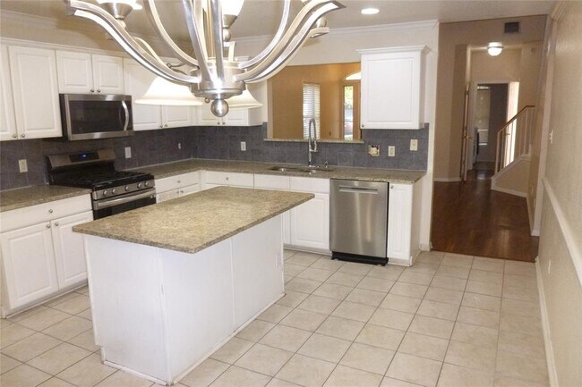 Building Photo - 1016 Stacia's Way