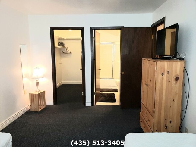 Building Photo - Powder Wood Condo - Long Term Lease