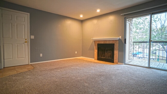 Building Photo - 2575 S Syracuse Way