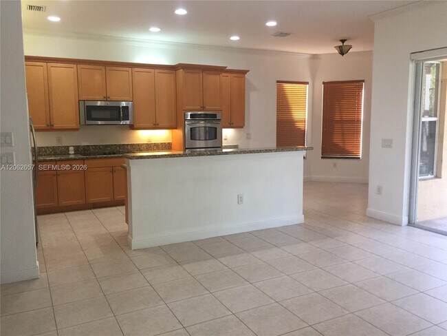 Building Photo - 17373 SW 47th Ct