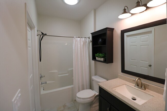 Building Photo - 6901 Hanesbrook Cir