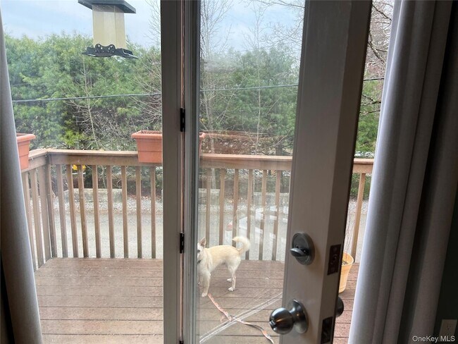 Building Photo - 7 W Bank St