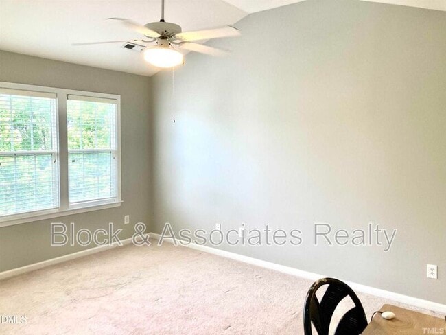 Building Photo - 803 Knightsborough Way