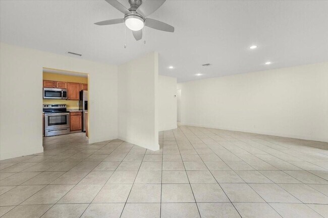Building Photo - 10151 NW 35th St