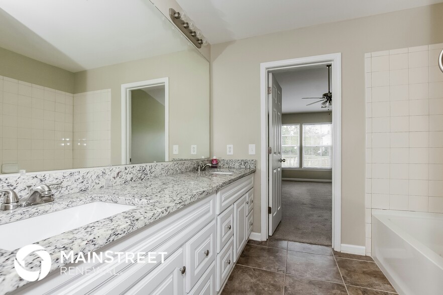 Building Photo - 2517 Wingdale Dr